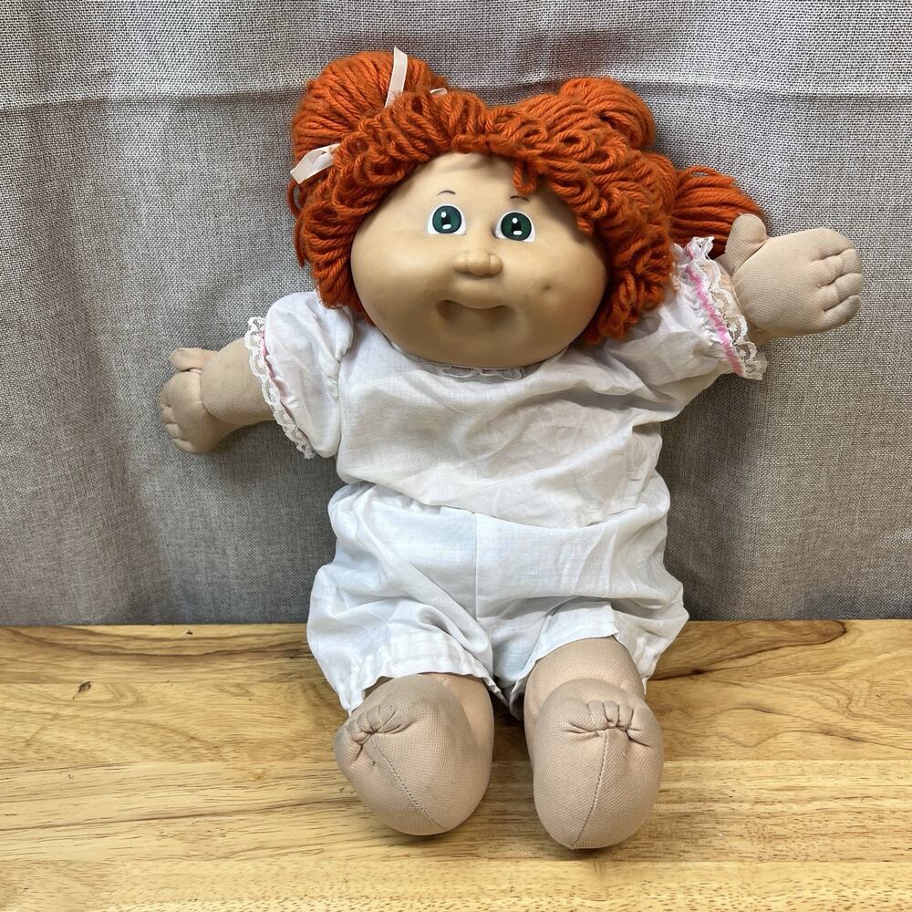 RARE VINTAGE Red Head Green Eyes Cabbage Patch Doll - Signed By Xavier Robert